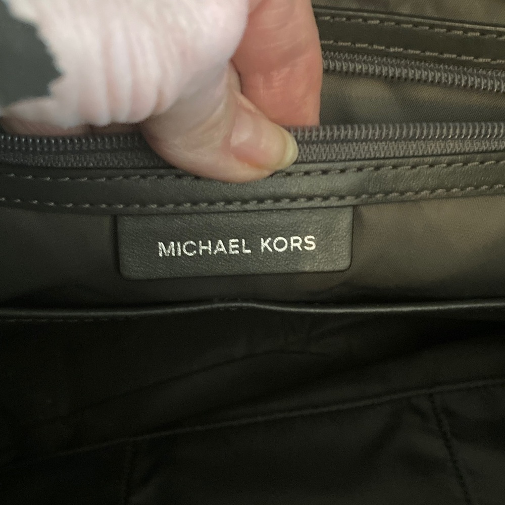 Michael Kors EUC Ariana Travel Designer Nylon Totebag in Graphite/Grey. - Picture 11 of 15